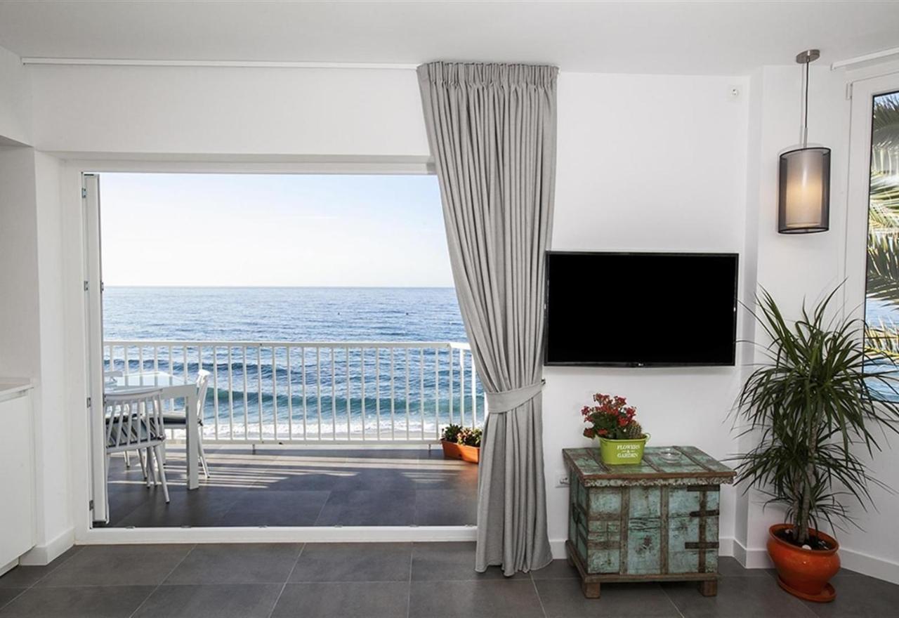 Super Front Line Modern New Apartm Nerja Luaran gambar